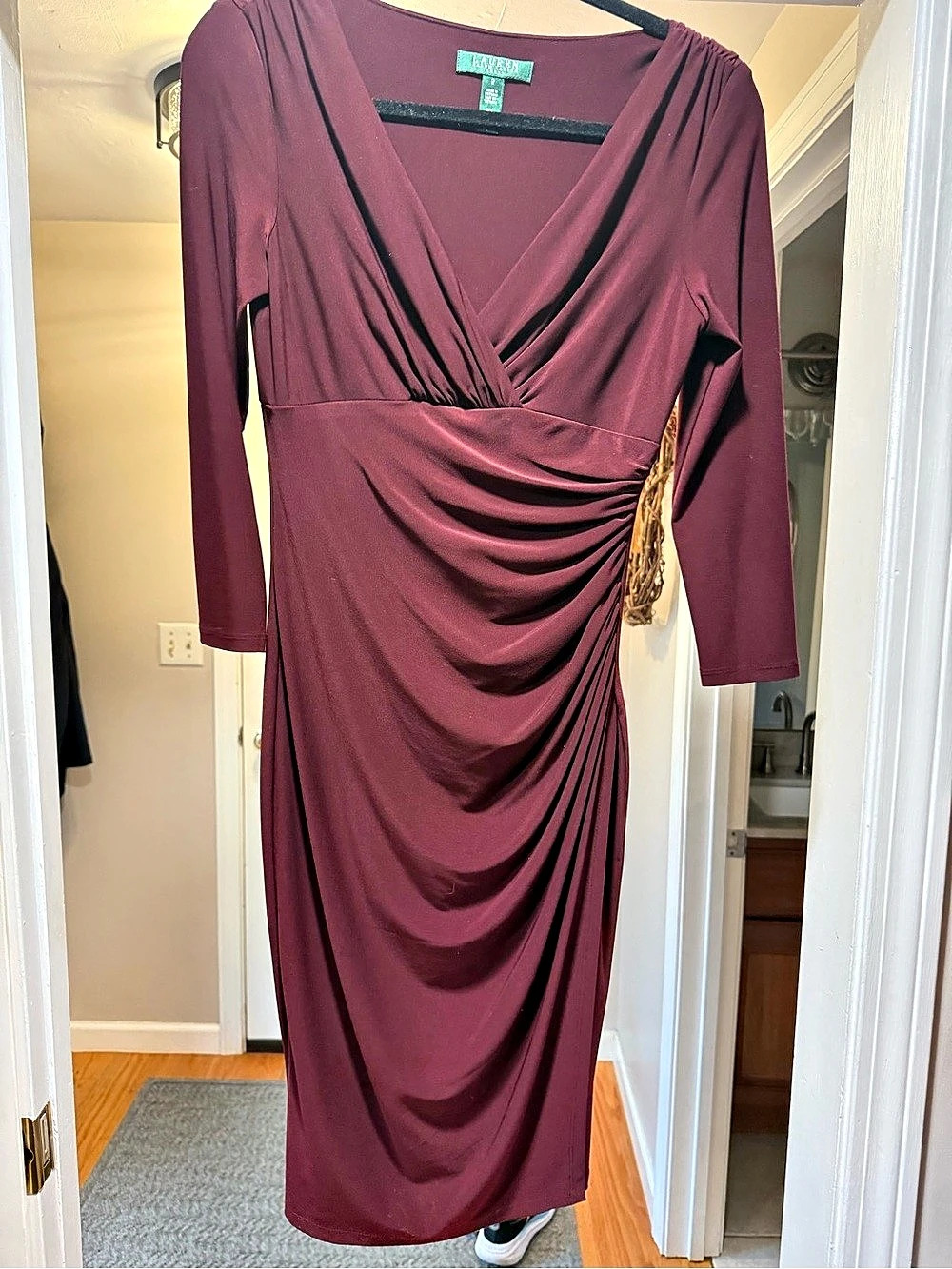Lauren Ralph Lauren Ruched Midi Dress in Burgundy Size 2 Like New